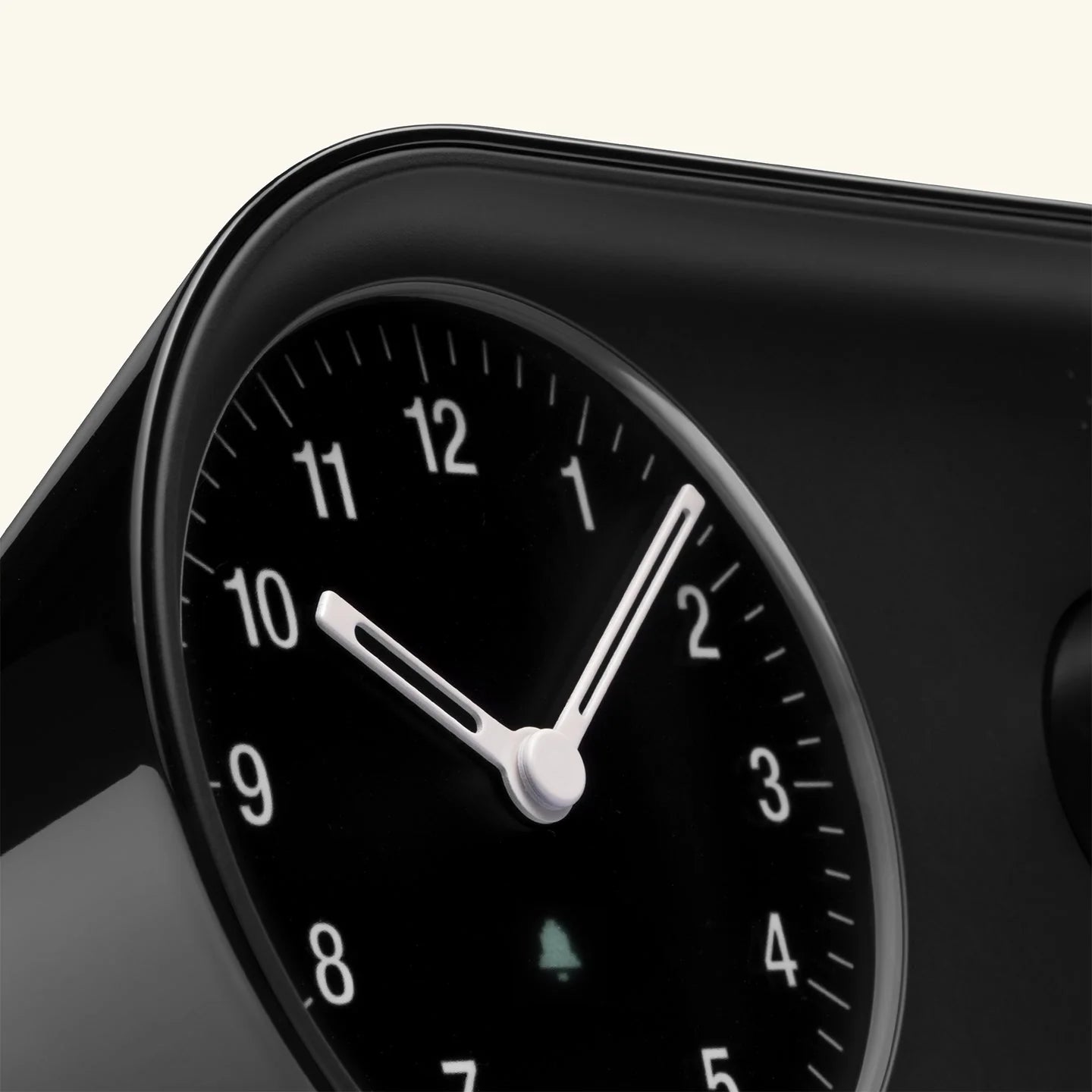 Silent Analog Bedside Alarm Clock With Adjustable Backlight